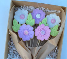 Load image into Gallery viewer, Flower Cutter and Embosser