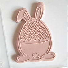 Load image into Gallery viewer, Zigzag Bunny Tag Stamp and Cutter set
